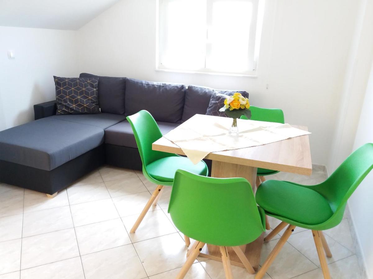 Apartmani Lana Бродарица Экстерьер фото